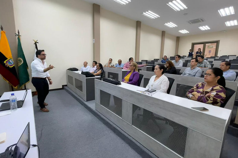 Socializamos los Desafíos del Censo Ecuador con autoridades locales y la Academia en Los Ríos