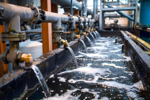 LAS GRANDES Y MEDIANAS EMPRESAS CONSUMIERON 96 MILLONES DE METROS CÚBICOS DE AGUA DE RED PÚBLICA